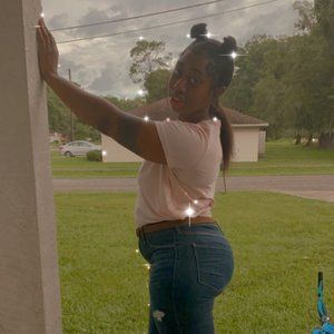 Meet your Posher, Blossom